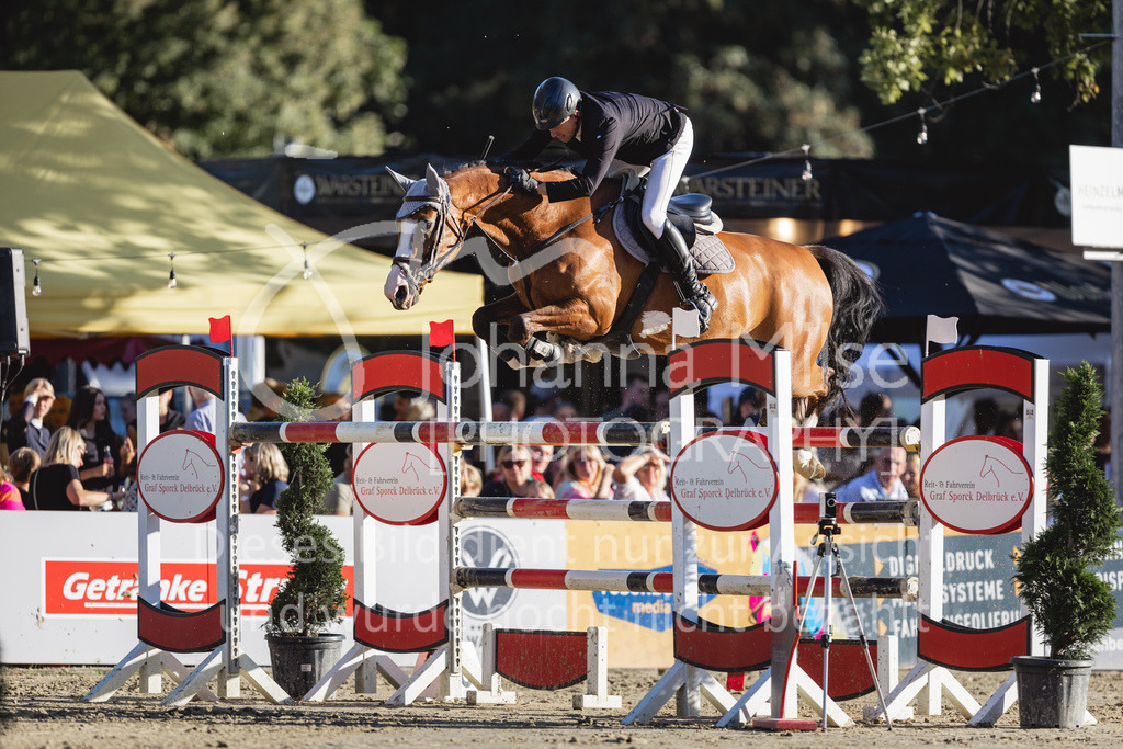 230826_Delbrueck_S1-Spr-956 | Deine schönsten Turniermomente als professionelle Fotos! Entdecke hochwertige Pferdesport-Fotografie im Online-Shop. Jetzt Fotos finden & bestellen!