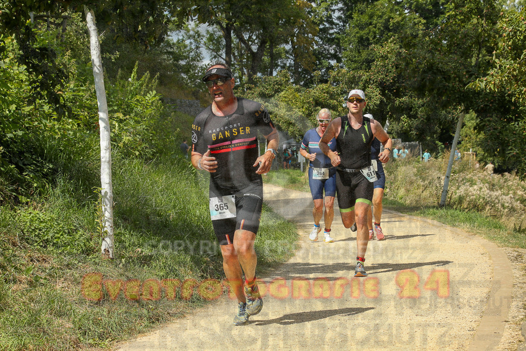 250824_1337_EX1_3023 | Sportfotografie im Rhein-Sieg Kreis, Köln, Bonn, NRW, Rheinland Pfalz, Hessen, etc. Unser Tätigkeitsfeld umfasst den Laufsport vom Volkslauf über den Marathon, Duathlon, Triathon bis zum Ultralauf wie Kölnpfad Ultra oder Schindertrail.