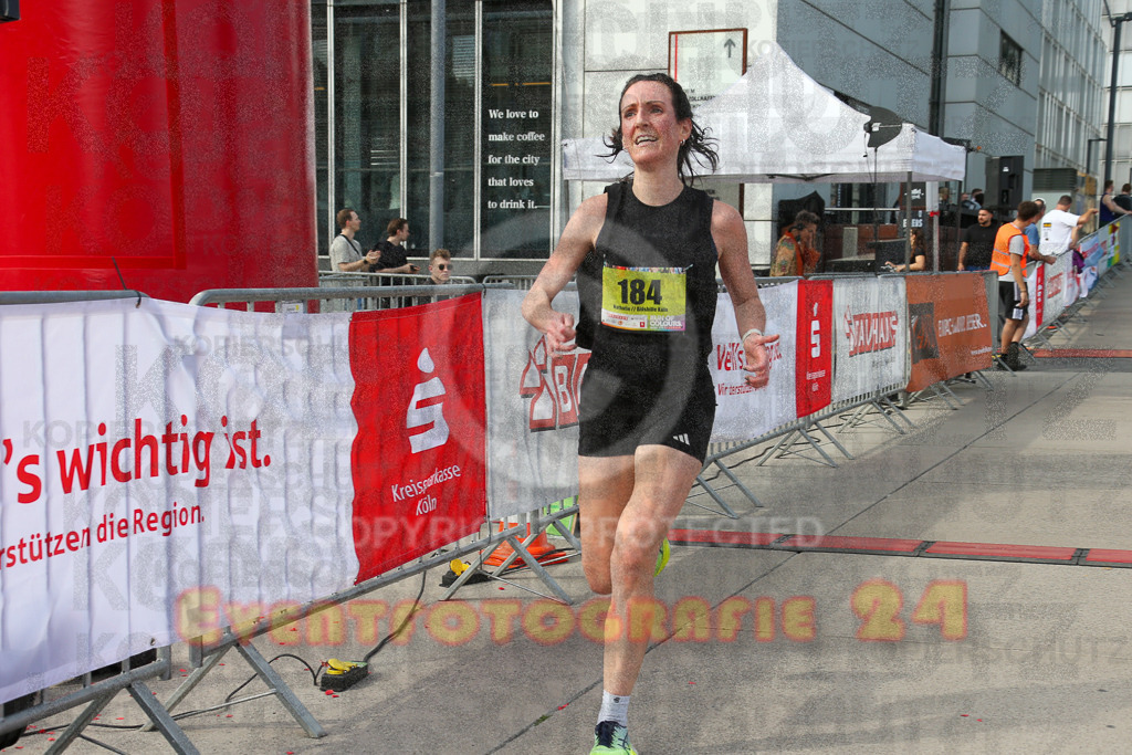 250920_1510_EX1_8487 | Sportfotografie im Rhein-Sieg Kreis, Köln, Bonn, NRW, Rheinland Pfalz, Hessen, etc. Unser Tätigkeitsfeld umfasst den Laufsport vom Volkslauf über den Marathon, Duathlon, Triathon bis zum Ultralauf wie Kölnpfad Ultra oder Schindertrail.