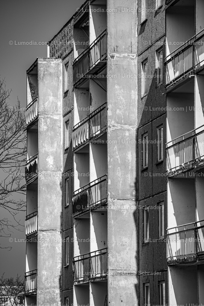 10049-13171 - Halberstadt - Wilhelm-Pieck-Ring | Stockfoto und Bilderpool mit Bildmaterial aus Deutschland, dem Harz, Halberstadt, Quedlinburg, Wernigerode und weltweit. Qualitativ hochwertige und professionelle Fotos anschauen und kaufen. - Realisiert mit Pictrs.com