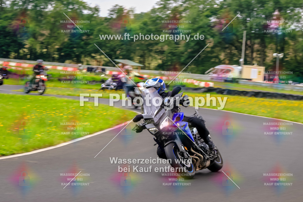 VBK-7127 | Hier findet Ihr Bilder von Touristenfahrten auf der Nürburgring Nordschleife oder von anderen Veranstaltungen die ich besucht habe. Viel Spass beim Durch Schauen 