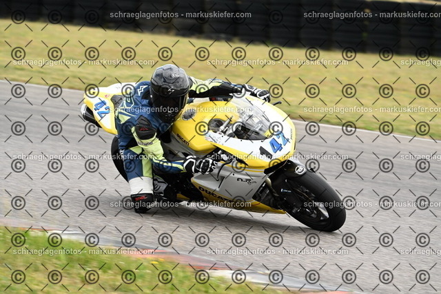 25bt02-0834 | markuskiefer.com - Realisiert mit Pictrs.com