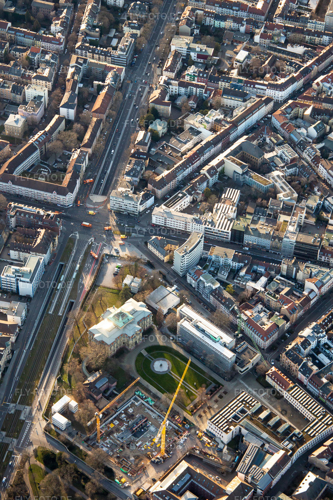 Luftbild: Bundesgerichtshof, Kaiserallee x Karlstr im Ortsteil Innenstadt-West in Karlsruhe im Bundesland Baden-Württemberg in Deutschland. Foto: IMG_135989.jpg vom 21.02.2023 durch Werner Riehm/FLY-FOTO.de