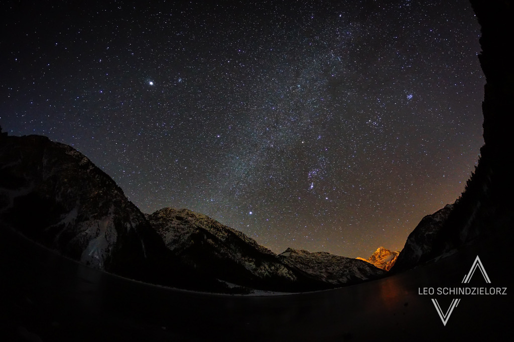 Fotografie_Leo_Schindzielorz_AT_Winter_Tirol_Plansee_DSC01242-2 | Atmosphärische Landschaftsbilder & Drohnenaufnahmen aus dem Allgäu, Tirol, Südtirol & der Schweiz – ideal für Leinwanddrucke & zur stilvollen Raumgestaltung. - Realisiert mit Pictrs.com