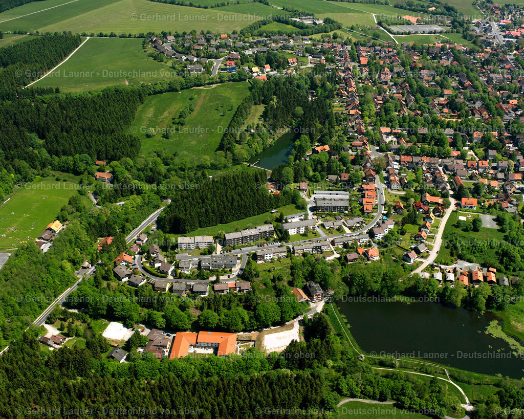 2638533 | CLAUSTHAL-ZELLERFELD 09.06.2006 Industrie- und Gewerbegebiet  in Clausthal-Zellerfeld im Bundesland Niedersachsen, Deutschland // Industrial and commercial area  in Clausthal-Zellerfeld in the state Lower Saxony, Germany Foto: Gerhard Launer