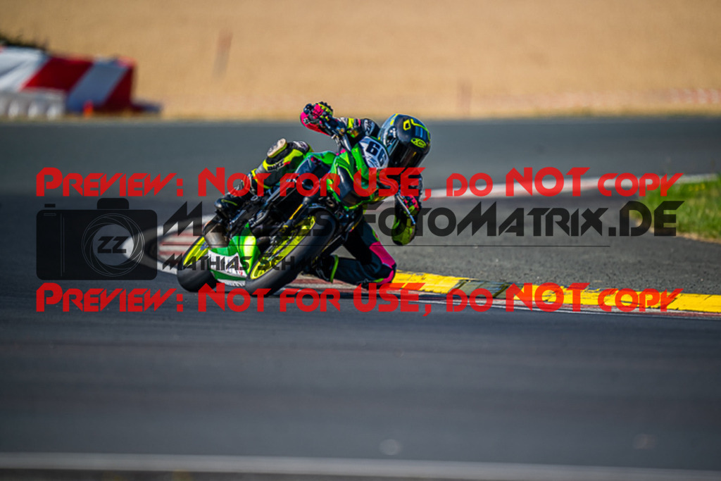 MaZZes_FotoMatrix_220722_0898 | TWIN