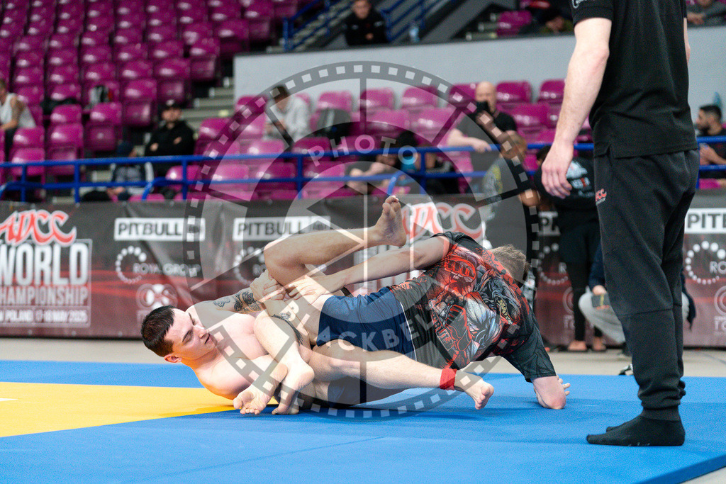 20250517PBB1728 | Athletes compete during the first day of the ADCC Amateur World Championship on May 15, 2025 in Warsaw, Poland. © Chiara Dazi / photoblackbelt