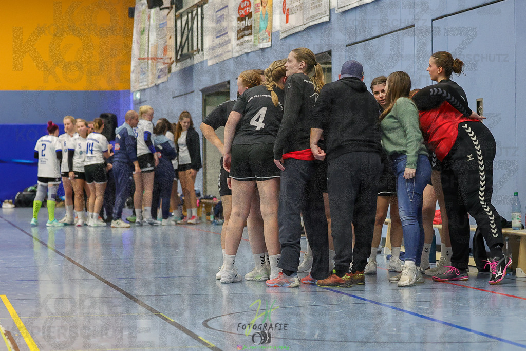 Frauen 2. Bezirksklasse, SG Rechtenbach - HSG Kleenheim/Langgöns III | Frauen 2. Bezirksklasse, SG Rechtenbach - HSG Kleenheim/Langgöns III am 16.11.2024 in Rechtenbach (Sporthalle Rechtenbach)Photo © 2024 - Jörg Heinrich - Realisiert mit Pictrs.com