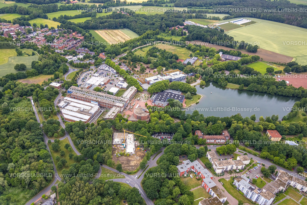 Dorsten220604602 | Luftbild, Baustelle Kita Alter Kamp Marktallee, Barkenbergsee, geplanter Abriss Wulfener Markt, Gesamtschule Wulfen, Barkenberg, Dorsten, Ruhrgebiet, Nordrhein-Westfalen, Deutschland