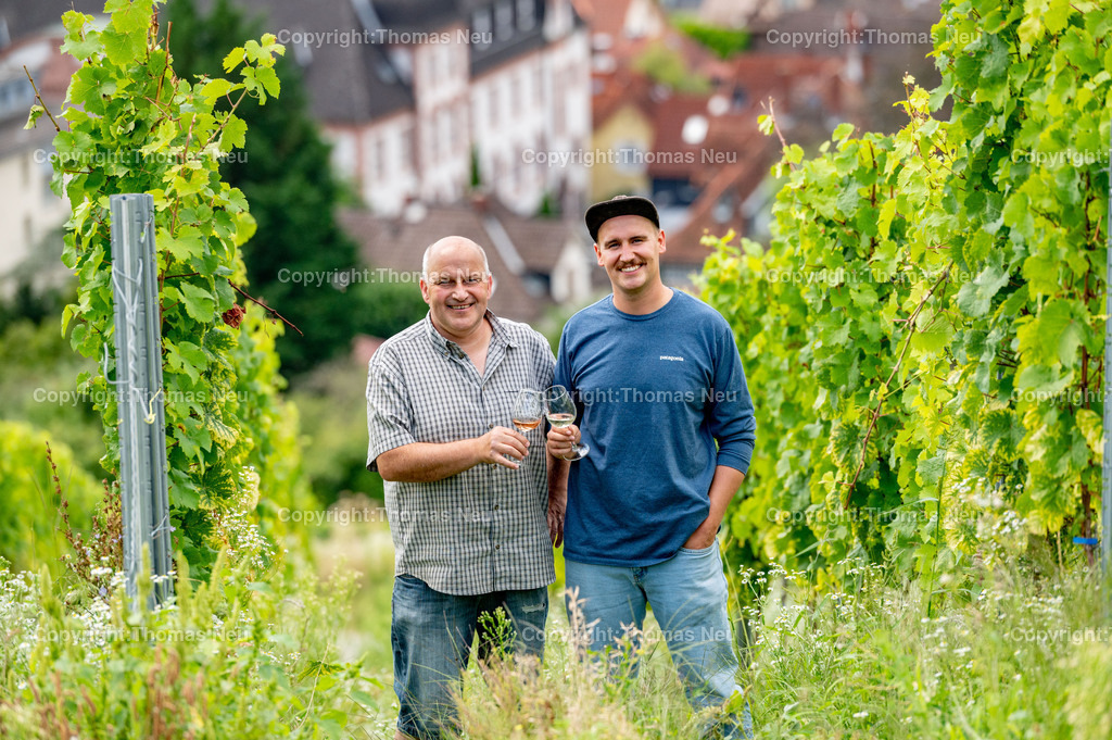DSC_9839 | Bensheim, Winzerfestbeilage 2024, Weingut Jäger, Michael Jäger mit Sohn Sebastian, ,, Bild: Thomas Neu