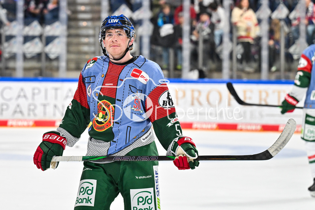 Nürnberg Ice Tigers - Augsburger Panther | Im Bild Kyle MAYHEW (Augsburger Panther 27) beim warmup vor der Partie im neuen Aufwärmtrikot der Panther - 1. AEV Fancub / Einzelfoto / Freisteller / DEL: Nürnberg Ice Tigers - Augsburger Panther; PSD Bank Nürnberg ARENA am 12.09.2025