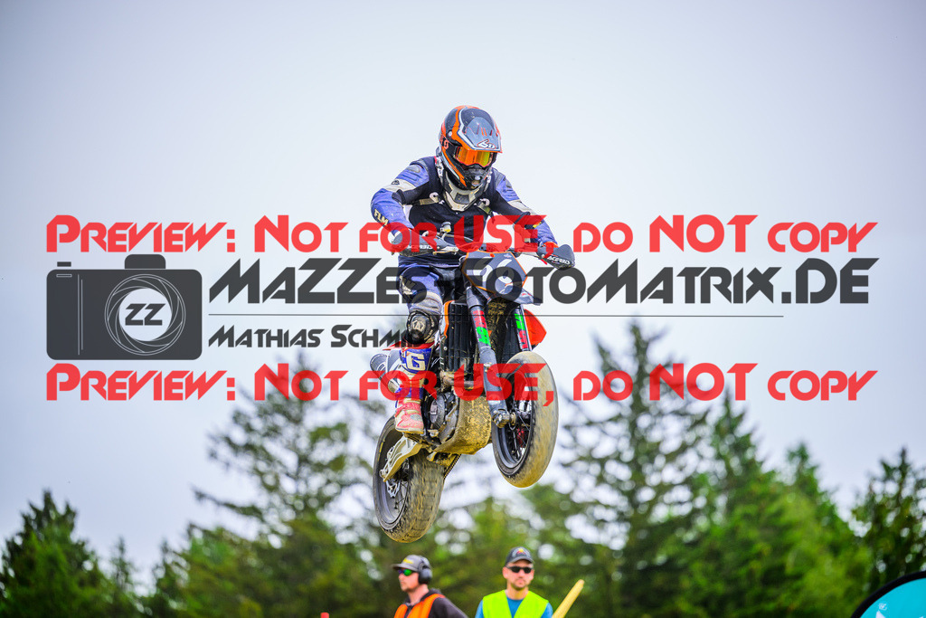 MaZZes_FotoMatrix_240609_6021986_7114 | S2