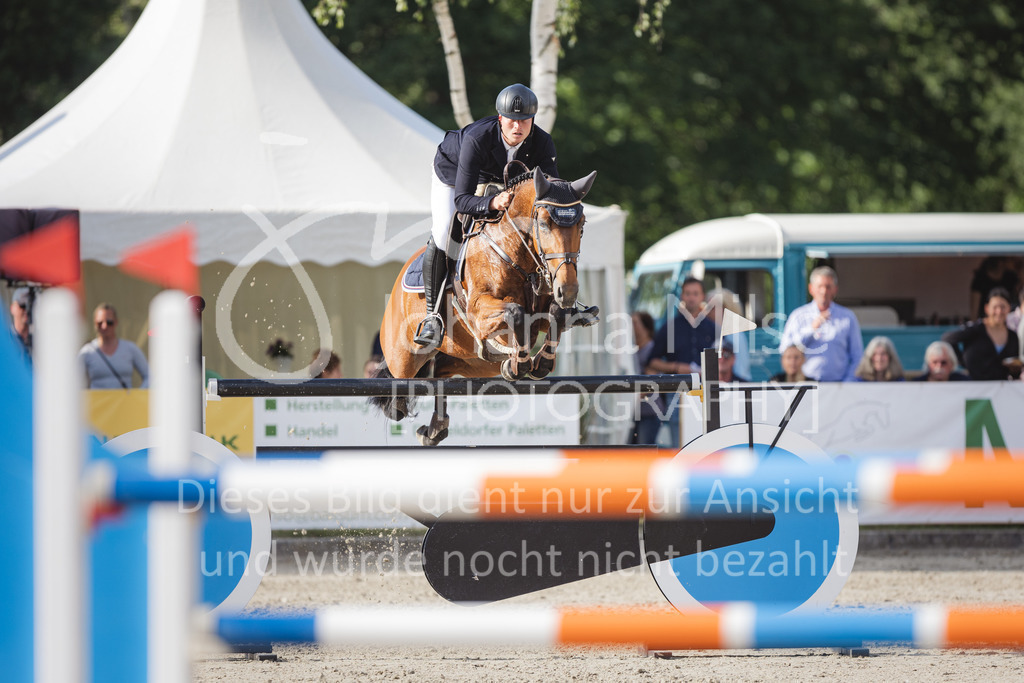 CSI2* - Internationale Springprüfung mit Siegerrunde (1,45 m)  Große / Big Tour | CSI2* - Internationale Springprüfung mit Siegerrunde (1,45 m) 
Große / Big Tour