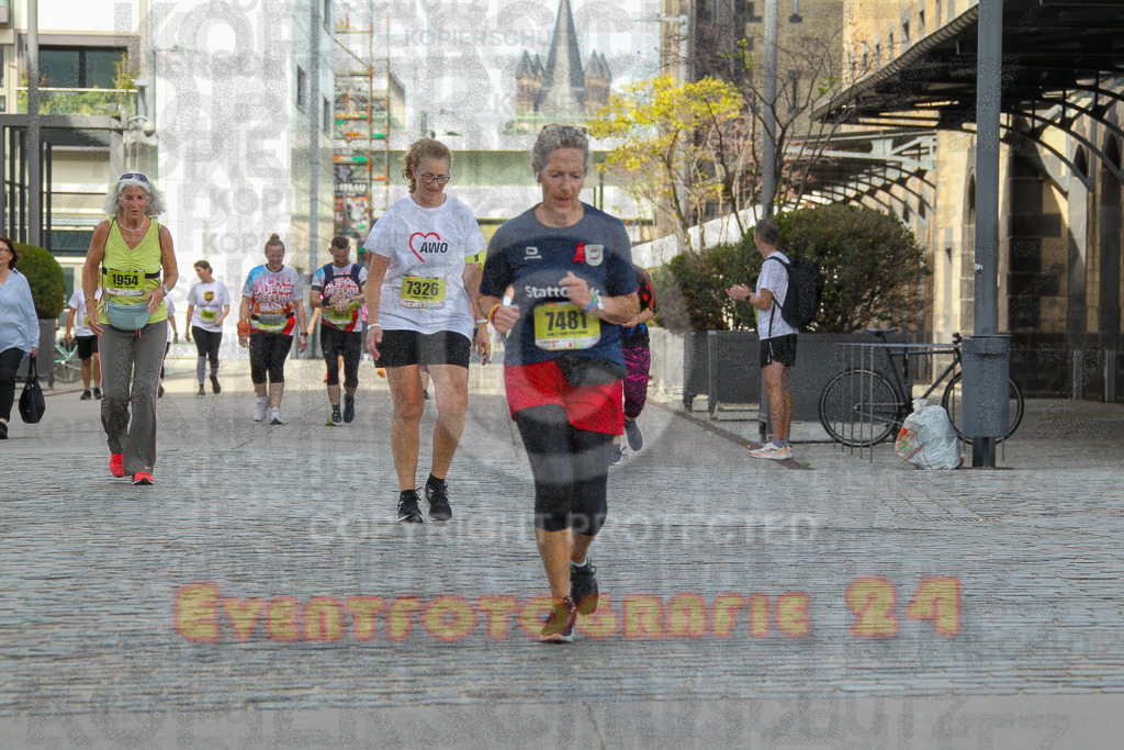 250920_1343_EV4_6555 | Sportfotografie im Rhein-Sieg Kreis, Köln, Bonn, NRW, Rheinland Pfalz, Hessen, etc. Unser Tätigkeitsfeld umfasst den Laufsport vom Volkslauf über den Marathon, Duathlon, Triathon bis zum Ultralauf wie Kölnpfad Ultra oder Schindertrail.