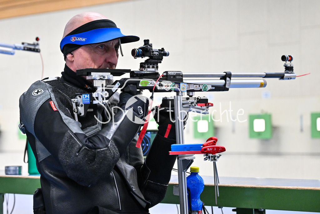 Aufstiegswettkampf Bayernliga | Im Bild Roland OBERMAIER / Tagbergschuetzen Gundelsdorf