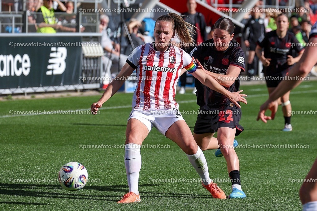 xsscx26042601024 | 26.04.2026, xsscx, Frauen Fussball, Bayer 04 Leverkusen - SC Freiburg, 1. Fussball Bundesliga, 23. Spieltag, Ulrich-Haberland-Stadion, Saison 2025 2026: Lisa Karl (SC Freiburg #02) im Zweikampf gegen Ruby Grant (Bayer Leverkusen #22) DFB regulations prohibit any use of photographs as image sequences and or quasi-video. Photo: xSandraxScherningxPressefotoKochx
