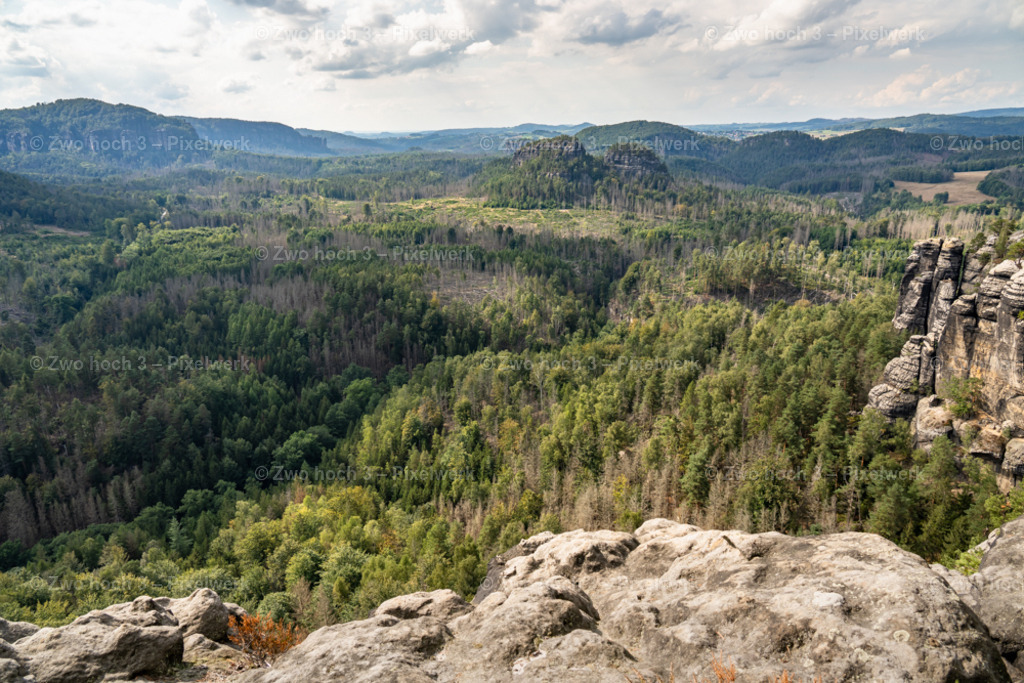 Grosser_Teichstein_Aussicht_Lorenzsteine_Felsplateau | 2022-08-30_Waldbrandgebiete_1 - Realisiert mit Pictrs.com