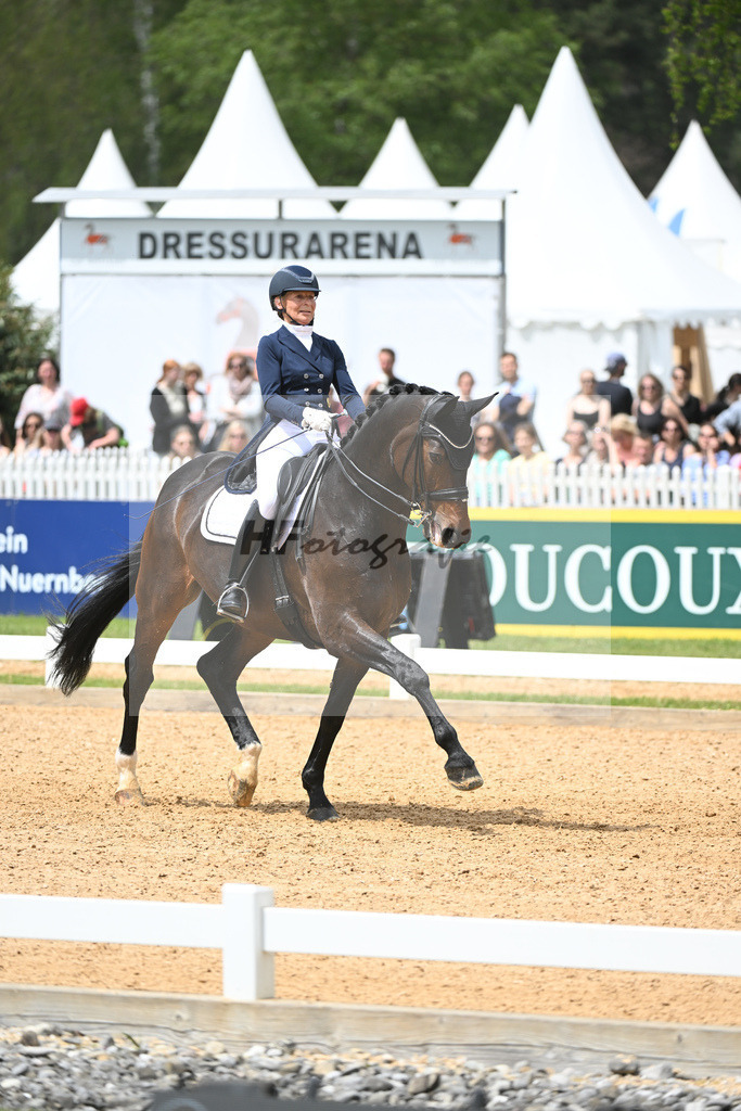 Roesch_Quadiro_11233581 | hf-fotografie - Realisiert mit Pictrs.com