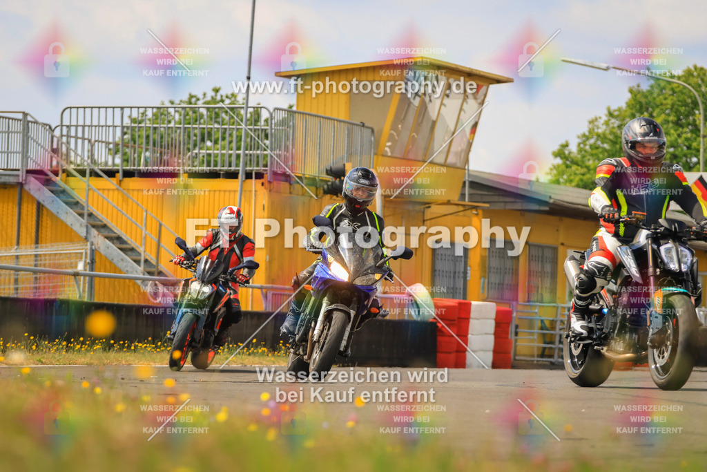 _DSK2424 | Hier findet Ihr Bilder von Touristenfahrten auf der Nürburgring Nordschleife oder von anderen Veranstaltungen die ich besucht habe. Viel Spass beim Durch Schauen 