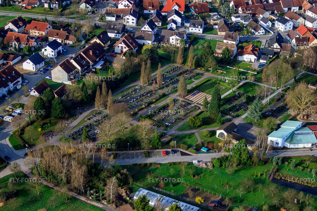 Friedhof | Luftbild: Friedhof in Au am Rhein im Bundesland Baden-Württemberg in Deutschland. Foto: IMG_25543.jpg vom 02.04.2010 durch Werner Riehm/FLY-FOTO.de - Realisiert mit Pictrs.com