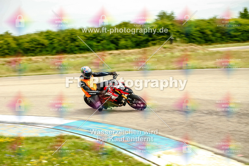 Chambley Juli-1349 | Hier findet Ihr Bilder von Touristenfahrten auf der Nürburgring Nordschleife oder von anderen Veranstaltungen die ich besucht habe. Viel Spass beim Durch Schauen 