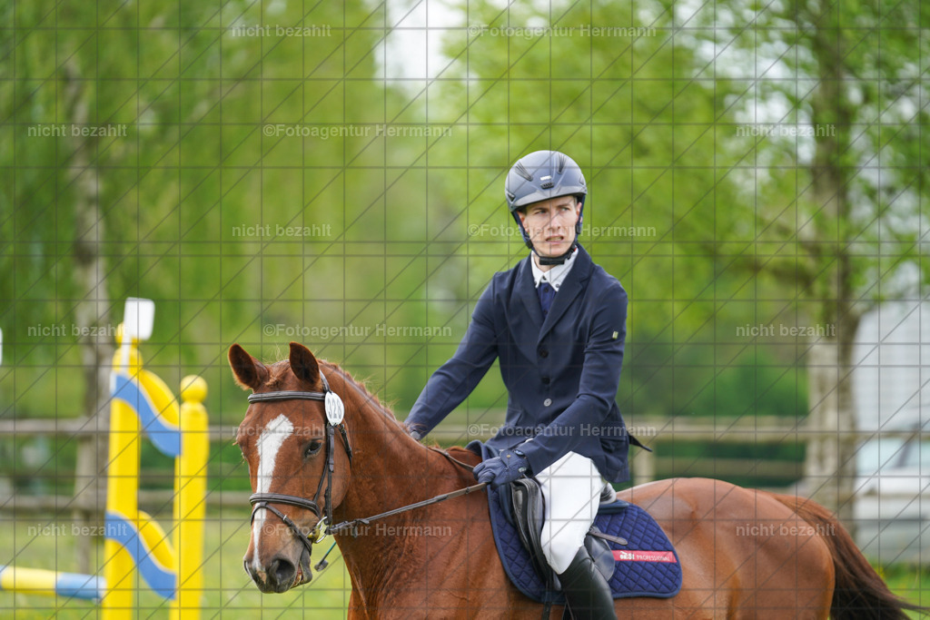20230520-FAH04842 | Frühjahrsturnier, Landsberg am Lech, 2023, Reitclub Landsberg, Turnierbilder, Fotos Turnier Landsberg, Fotoagentur Herrmann, Turnierfotografen Bayern, Reitsport Fotograf, Pferde Fotograf