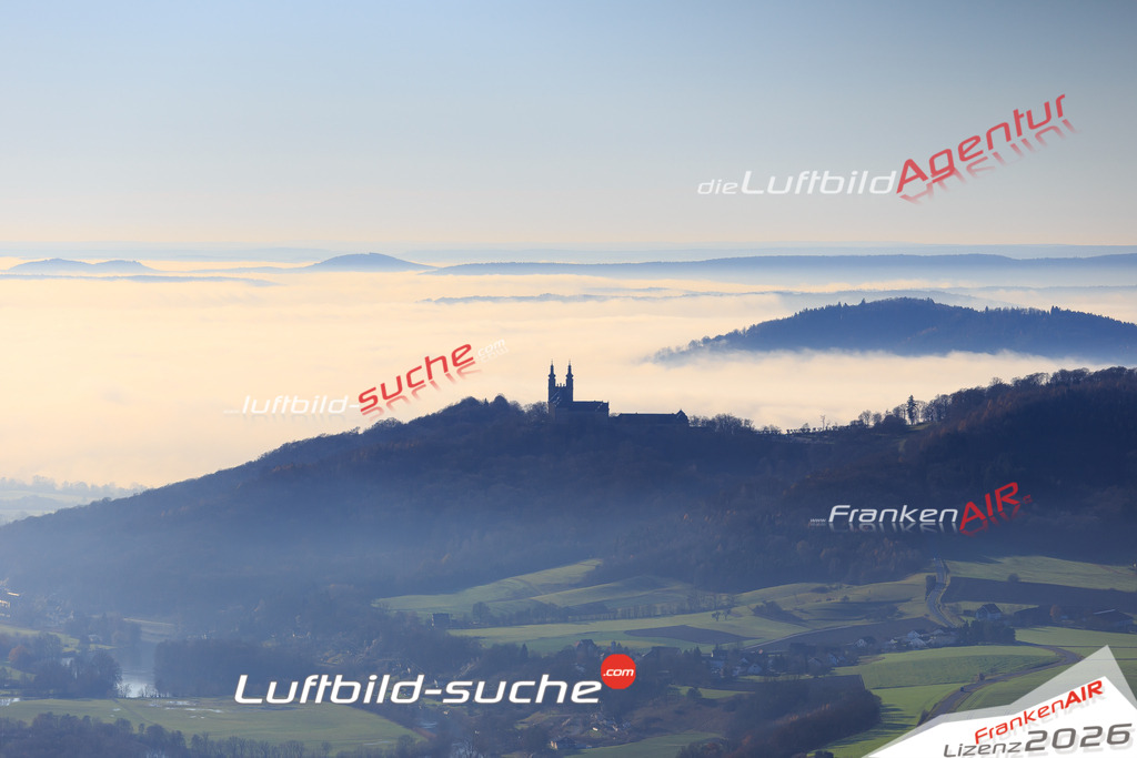 Die Luftaufnahme Kloster-banz - Bad Staffelstein wurde vom UL-Flugzeug (keine Drohne) aus fotografiert.Hohe Druck- Auflösung-die Geschenkidee!