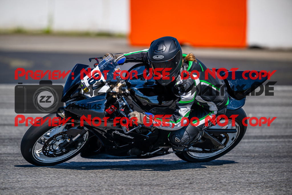 MaZZes_FotoMatrix_240520_6021986_9445 | GELB