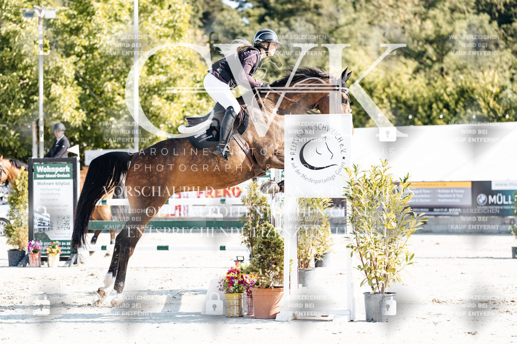 CK901836 | Turnierfotografie Pferdefotografie Trier Rheinland-Pfalz Pferdesport Reitsport Tierfotografie Sportfotografie Pferdevideo Pferdevideografie Equestrianvideography equestrianphotography  - Realisiert mit Pictrs.com
