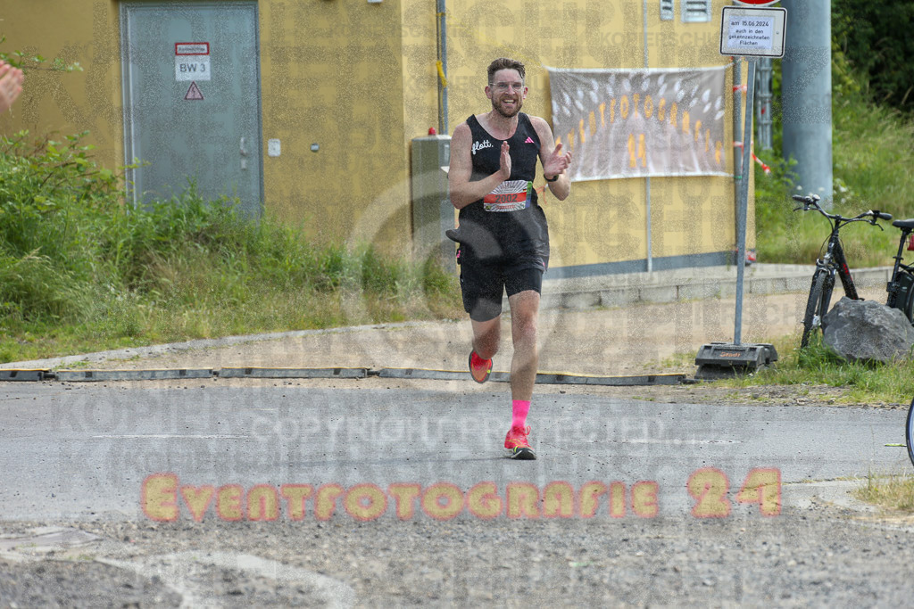 240615_1038_EX1_7492 | Sportfotografie im Rhein-Sieg Kreis, Köln, Bonn, NRW, Rheinland Pfalz, Hessen, etc. Unser Tätigkeitsfeld umfasst den Laufsport vom Volkslauf über den Marathon, Duathlon, Triathon bis zum Ultralauf wie Kölnpfad Ultra oder Schindertrail.