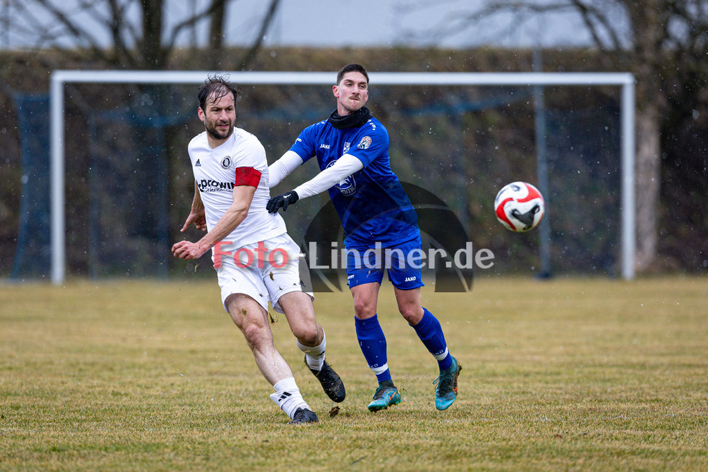 TSV Burggen/Bernbeuren gegen TSV Finning | Fußball Kreisklasse Herren Oberbayern Zugspitze Gruppe 4 2025/26, TSV Burggen/Bernbeuren gegen TSV Finning, 20250316,Zweikanpf,2025-03-16 in Burggen (WMH-Arena Burggen), Dennis GREIS (TSV Finning #9), Martin SCHMÖLZ (TSV Burggen/Bernheuren #15)Copyright: WolfgangxLindner www.foto-lindner.de