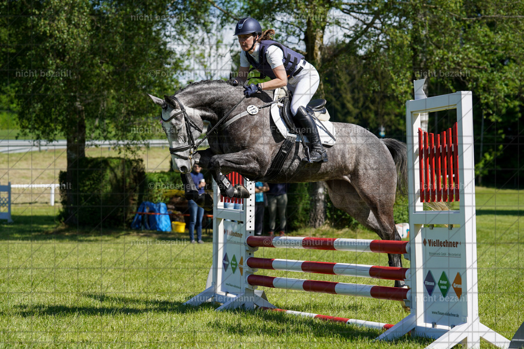 20240518-FAH03057 | rbilder, Turnierfotografen ayern, Fotoagentur Herrmann, Geländeturnier, Springbilder, Dressurbilder, Jungpferdefotograf