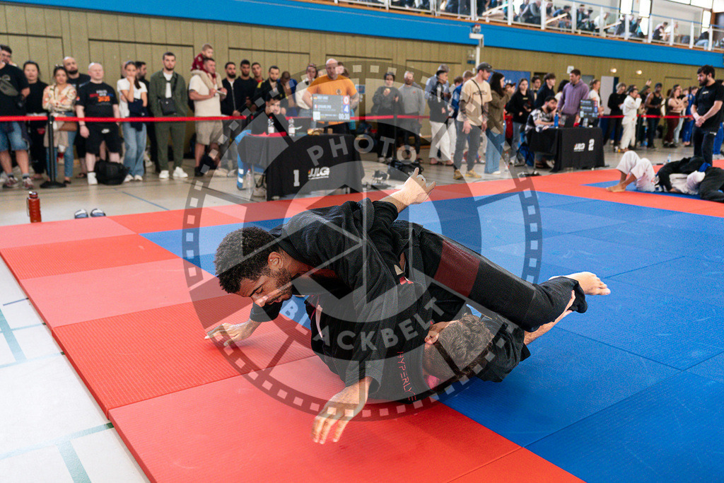 20250510PBB1736 | Athletes compete during the JJLG Berlin Open Jiu-Jitsu Championship on May 10, 2025 in Berlin, Germany. © Chiara Dazi / photoblackbelt