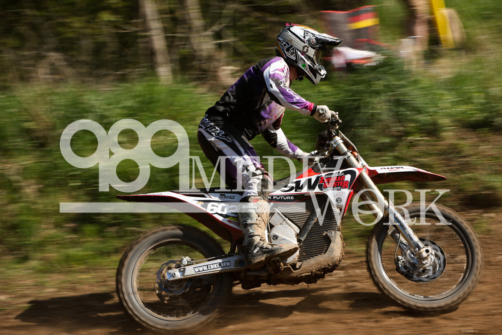 5E6A7622 | 989 MEDIAWORK