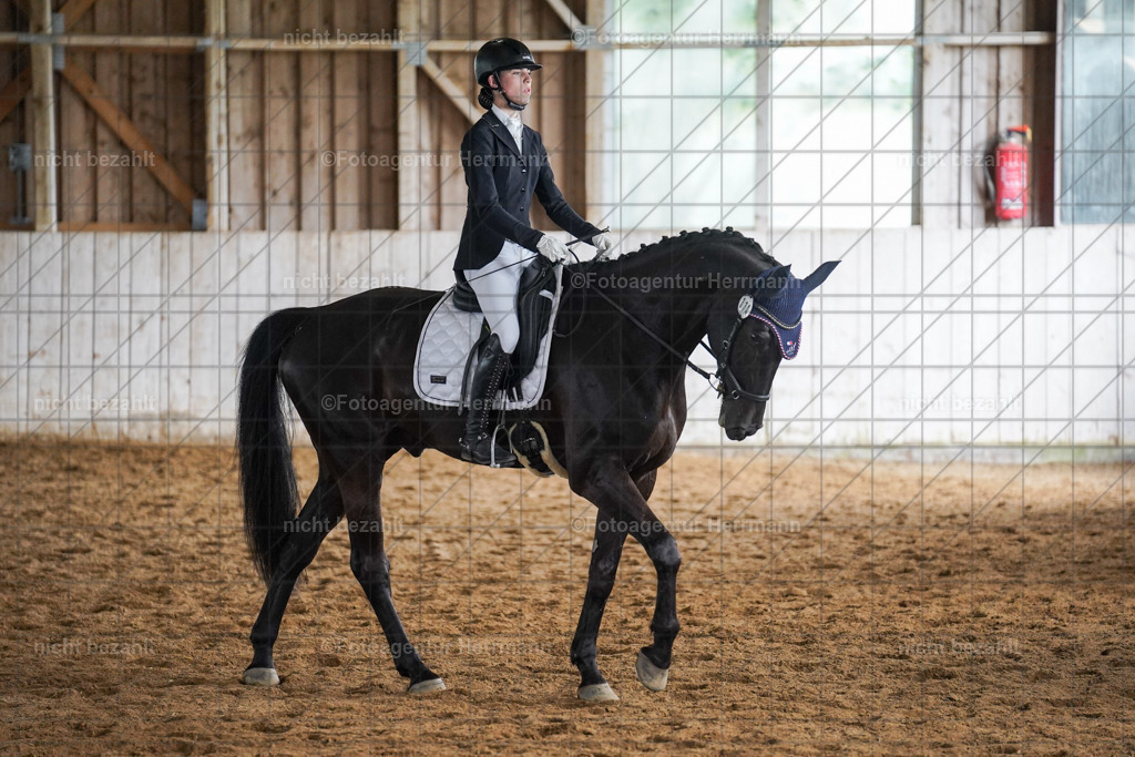20230520-FAH05037 | Frühjahrsturnier, Landsberg am Lech, 2023, Reitclub Landsberg, Turnierbilder, Fotos Turnier Landsberg, Fotoagentur Herrmann, Turnierfotografen Bayern, Reitsport Fotograf, Pferde Fotograf