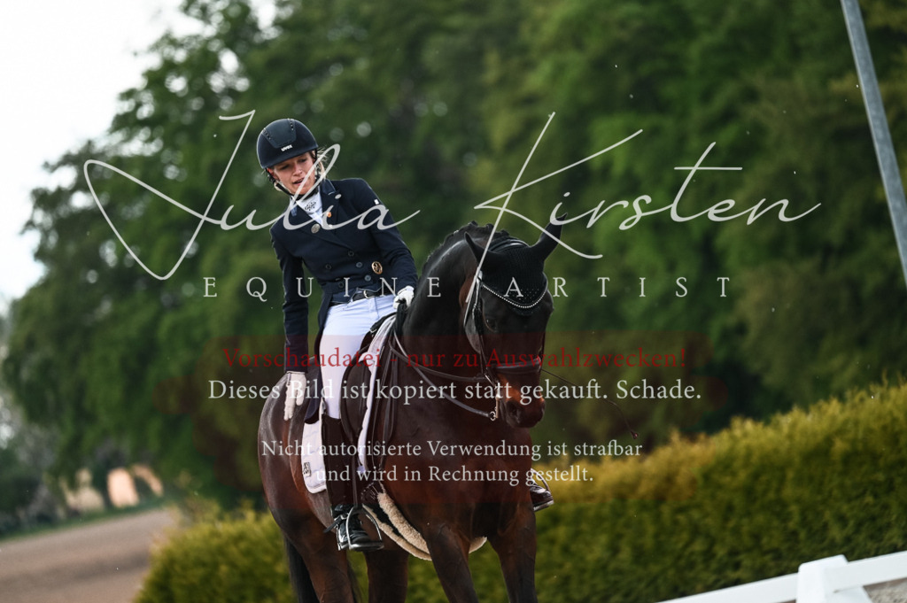 20230514_JK-Röhrsdorf-21-354 | Pferde- und Turnierfotografie in Westsachsen. Pferdeportraits, Auftragszeichnungen und intuitive Kunst.