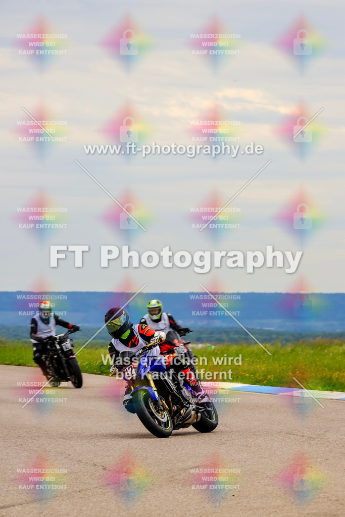 MotoTeam-2973 | Hier findet Ihr Bilder von Touristenfahrten auf der Nürburgring Nordschleife oder von anderen Veranstaltungen die ich besucht habe. Viel Spass beim Durch Schauen 