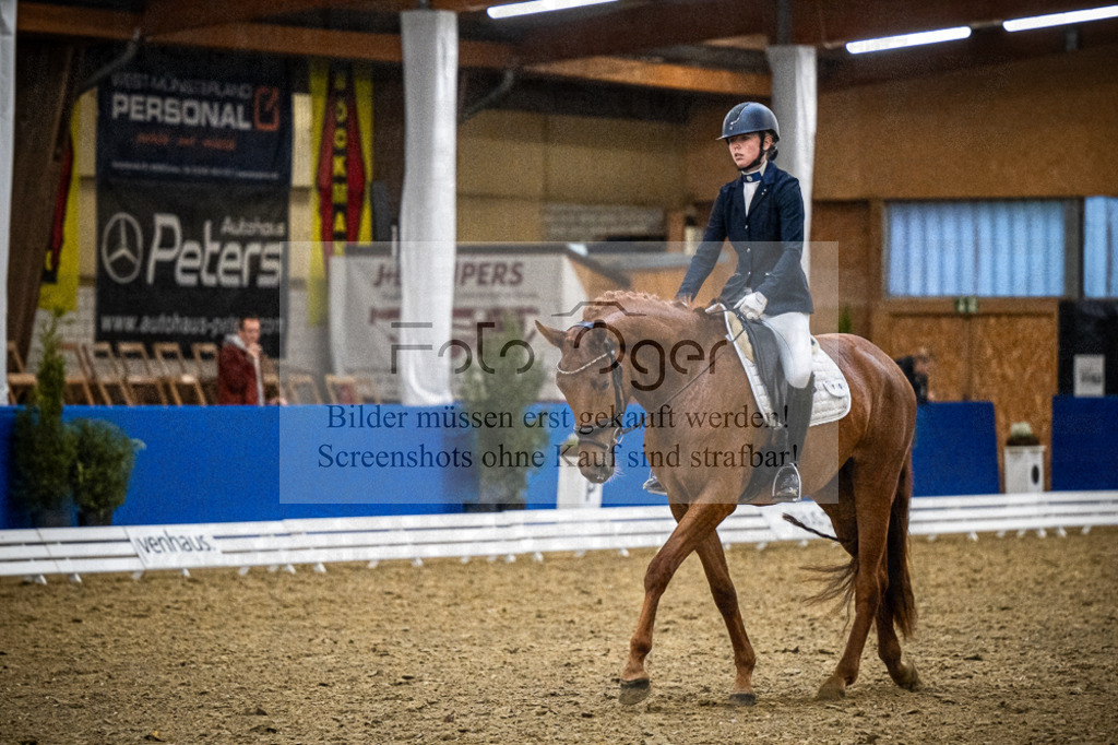 DOS_1042 | Entdecke hochwertige Reitturnierfotos von Foto Oger. Professionell, emotional und authentisch – jetzt Lieblingsmomente im Shop bestellen.Deutschlandweite Turnierfotografie. - Realisiert mit Pictrs.com