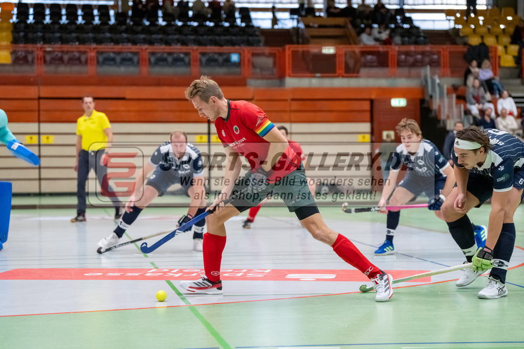 HK_20241207_109666 | 1. Bundesliga Halle Herren Crefelder HTC - Blau Weiss Köln am 7.12.2024 CHTC Glockenspitz Halle , Krefeld , Niklas Wellen ( Crefelder HTC 10 )
