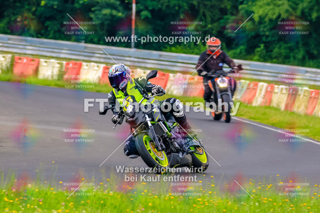 VBK-6687 | Hier findet Ihr Bilder von Touristenfahrten auf der Nürburgring Nordschleife oder von anderen Veranstaltungen die ich besucht habe. Viel Spass beim Durch Schauen 