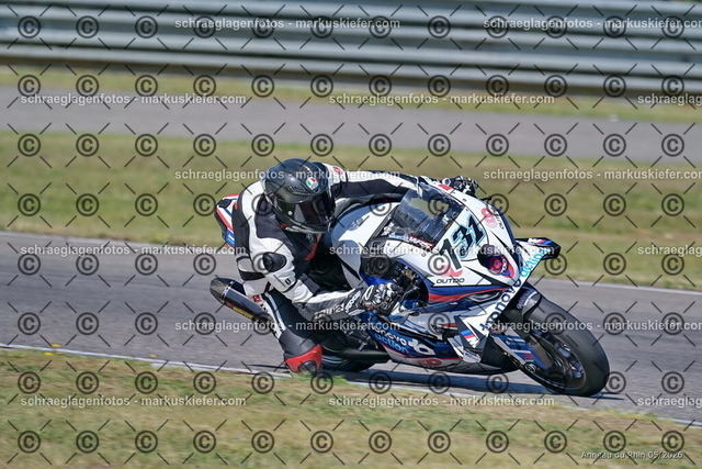 26BT02-0050 | markuskiefer.com - Realisiert mit Pictrs.com
