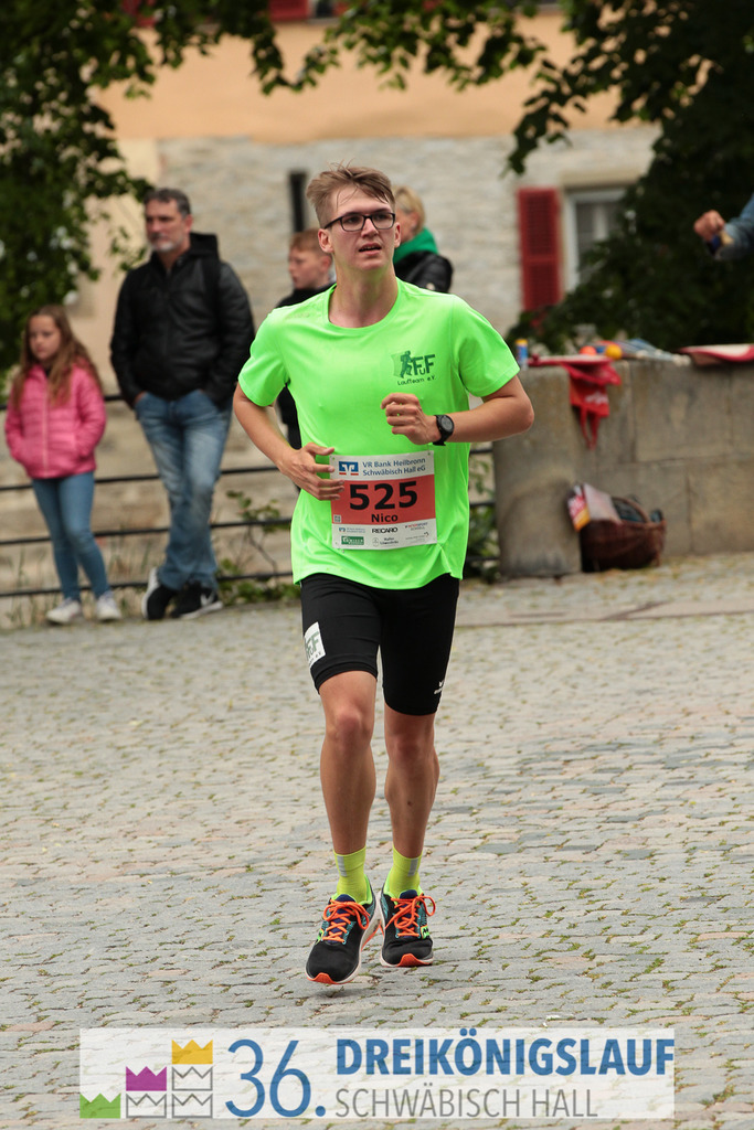 VR Bank Hauptlauf 10km | 3königslauf 2022 VR Bank Hauptlauf - Realisiert mit Pictrs.com