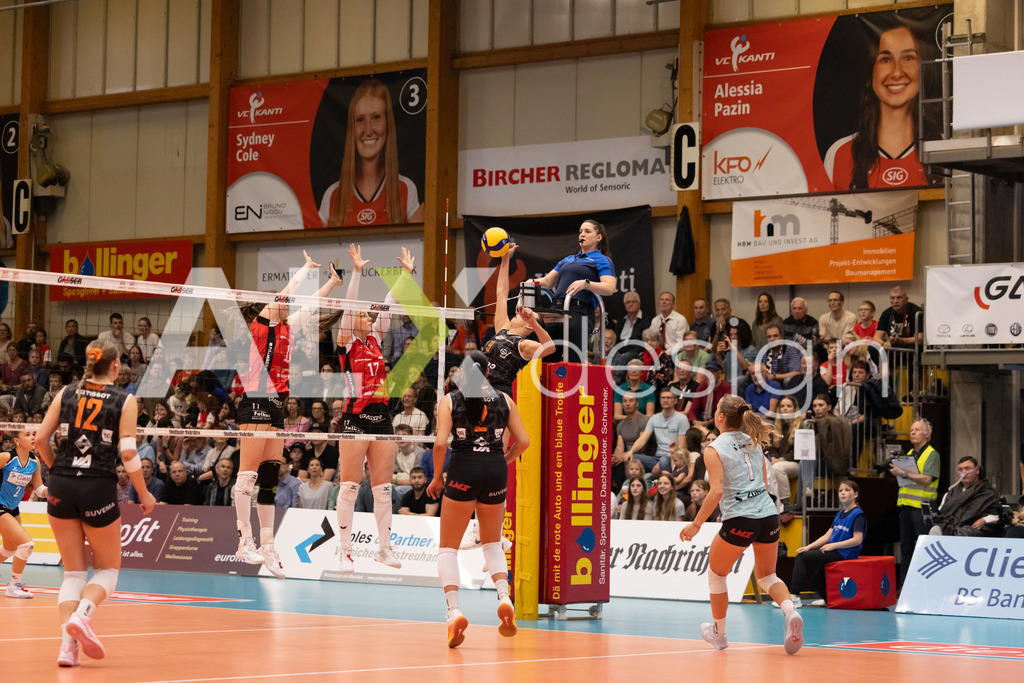 Volleyball I Frauen I Saison 2025-2026 I Volleyball NLA | Women I  Playoffs Finals 2/5 I  VC Kanti Schaffhausen - viteos NUC I  10.04.2026 | 9 Maia Dvoracek (USA) (Viteos NUC) – Diagonal und 17 Leana Zuvic (CH) (VC Kanti Schaffhausen) - Aussen und 11 Kateřina Holásková (CZ) (VC Kanti Schaffhausen) – Mitte - Realisiert mit Pictrs.com