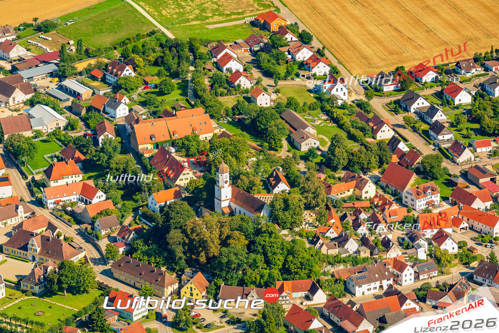 Luftaufnahme von Hohenaltheim - Die Luftaufnahme wurde 2025 vom UL-Flugzeug heraus erstellt ( keine Drohne ) - Hochauflösende Luftaufnahme - für professionelle Ausdrucke geeignet. Die Geschenkidee !Mit Lizenz und Bildrechte bestellbar