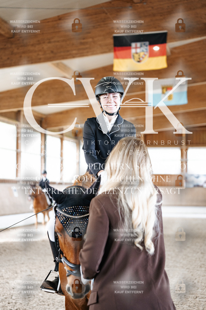 CK703326 | Turnierfotografie Pferdefotografie Trier Rheinland-Pfalz Pferdesport Reitsport Tierfotografie Sportfotografie Pferdevideo Pferdevideografie Equestrianvideography equestrianphotography  - Realisiert mit Pictrs.com