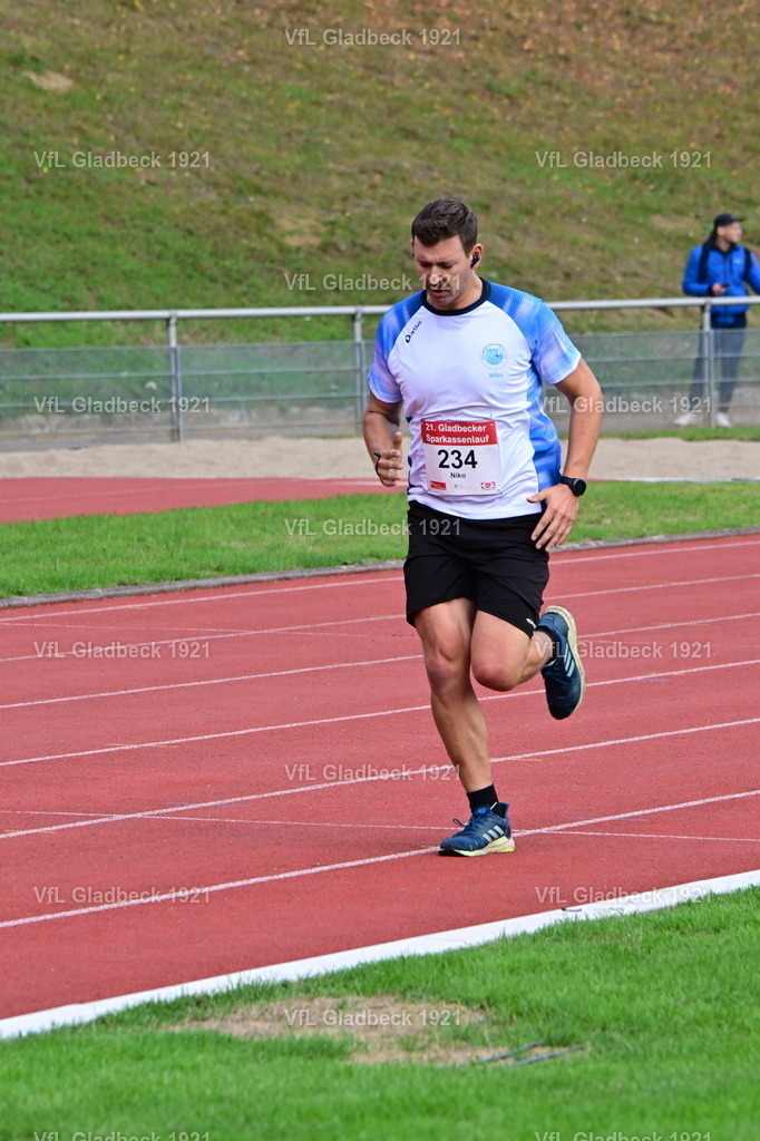 2026-08-23_Sparkassenlauf_5KM_RKrü_000297 | Die Fotografen - Realisiert mit Pictrs.com