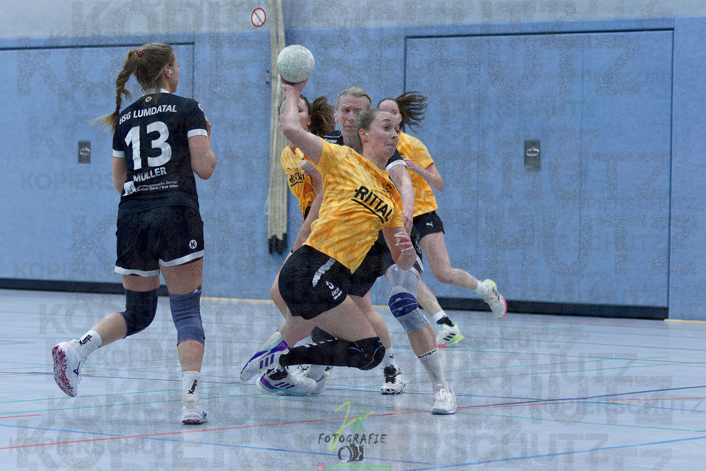Handball Frauen Oberliga Mitte, HSG Eibelshausen/Ewersbach - HSG Lumdatal | Handball Frauen Oberliga Mitte, HSG Eibelshausen/Ewersbach - HSG Lumdatal am 21.02.2026 in Dietzhölztal-Steinbrücken (Sporthalle am Hammerweiher)Photo © 2026 - Jörg Heinrich - Realisiert mit Pictrs.com