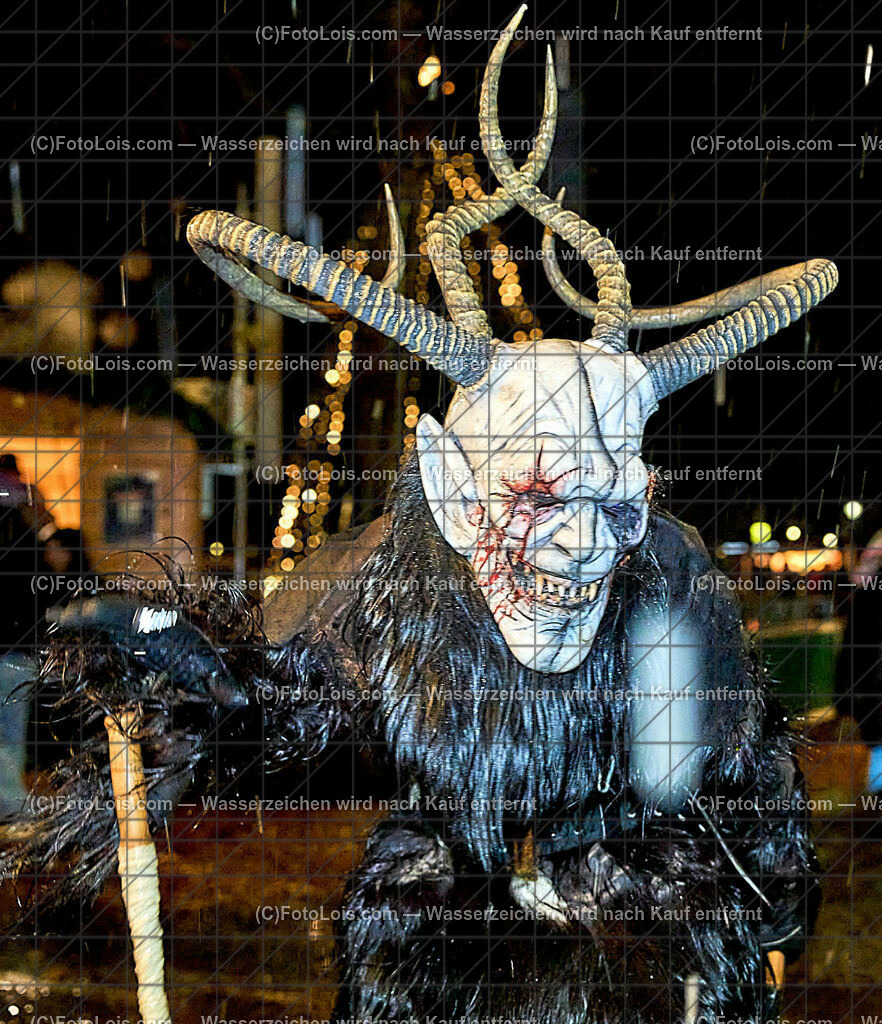 ALP7394_Wieselburger Advent_Zwieslteifln | (C)FotoLois.com, Alois Spandl. 25igster WIESELBURGER ADVENT, Perchtenlauf der 'Zwieslteifln', Fr 22. Dez. 2023.