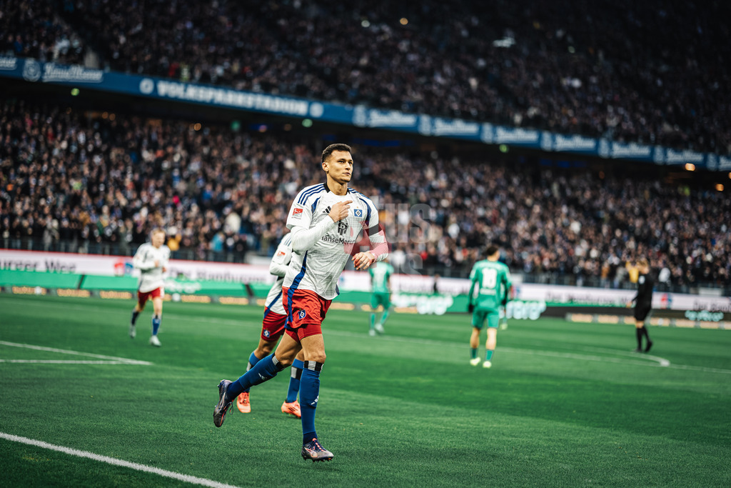 Fußball | Männer | Saison 2024/2025 | 2. Fußball-Bundesliga | 17. Spieltag | Hamburger SV vs. SpVgg Greuther Fürth | 21.12.2024 | Torjubel Davie Selke (#27, HSV)