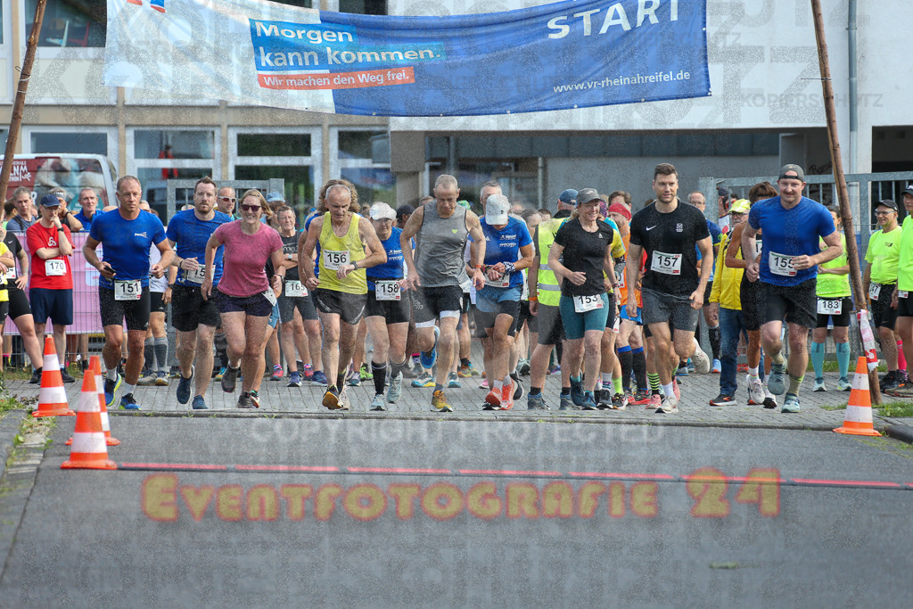 250801_1806_EX1_6368 | Sportfotografie im Rhein-Sieg Kreis, Köln, Bonn, NRW, Rheinland Pfalz, Hessen, etc. Unser Tätigkeitsfeld umfasst den Laufsport vom Volkslauf über den Marathon, Duathlon, Triathon bis zum Ultralauf wie Kölnpfad Ultra oder Schindertrail.